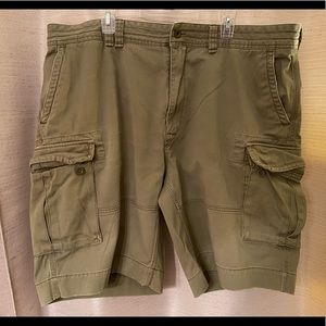 Ralph Lauren 44B olive green cargo shorts